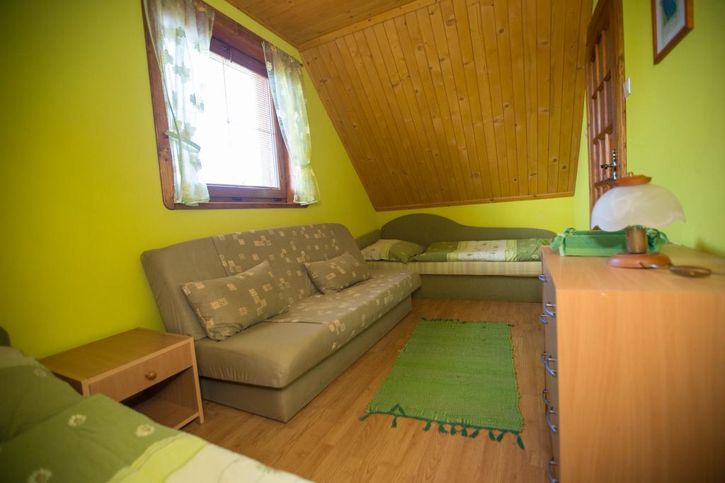 Chata Benusovce Liptovský Trnovec المظهر الخارجي الصورة